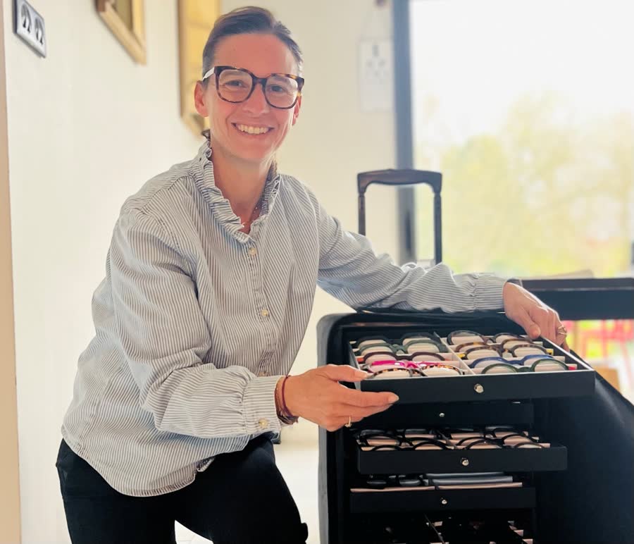 Gaëlle Lemire, opticienne à domicile - sélection de montures